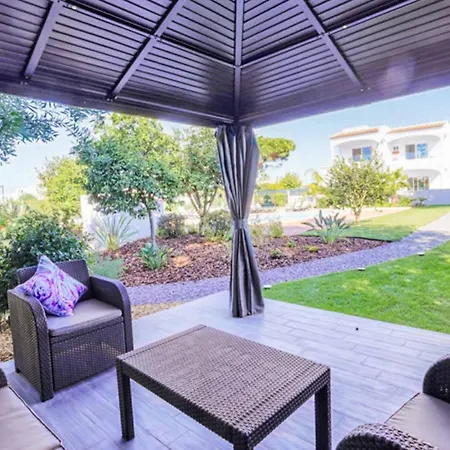 Casa Tilias וילה אלבופיירה