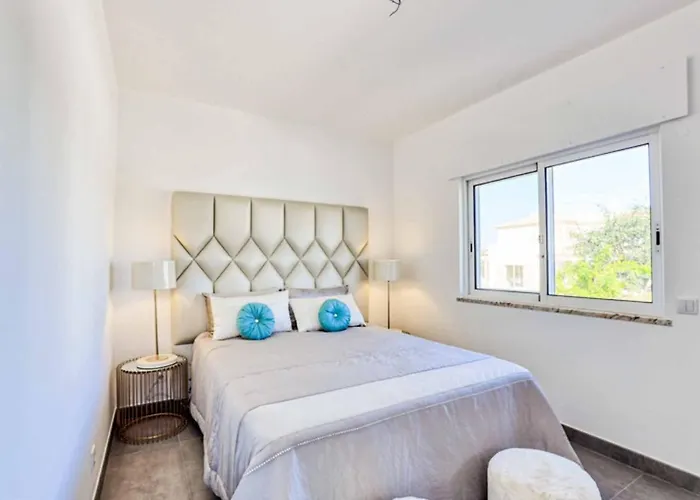 Casa Tilias אלבופיירה